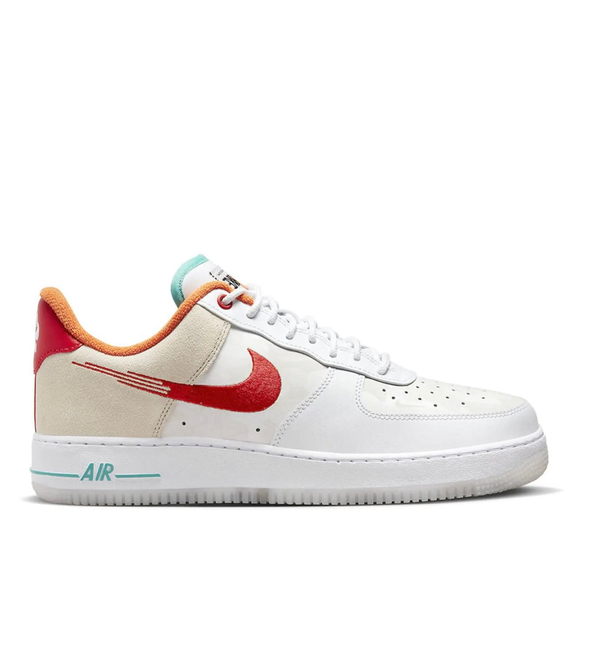 Nike AIR FORCE 1 - high-performance athletic footwear with advanced cushioning