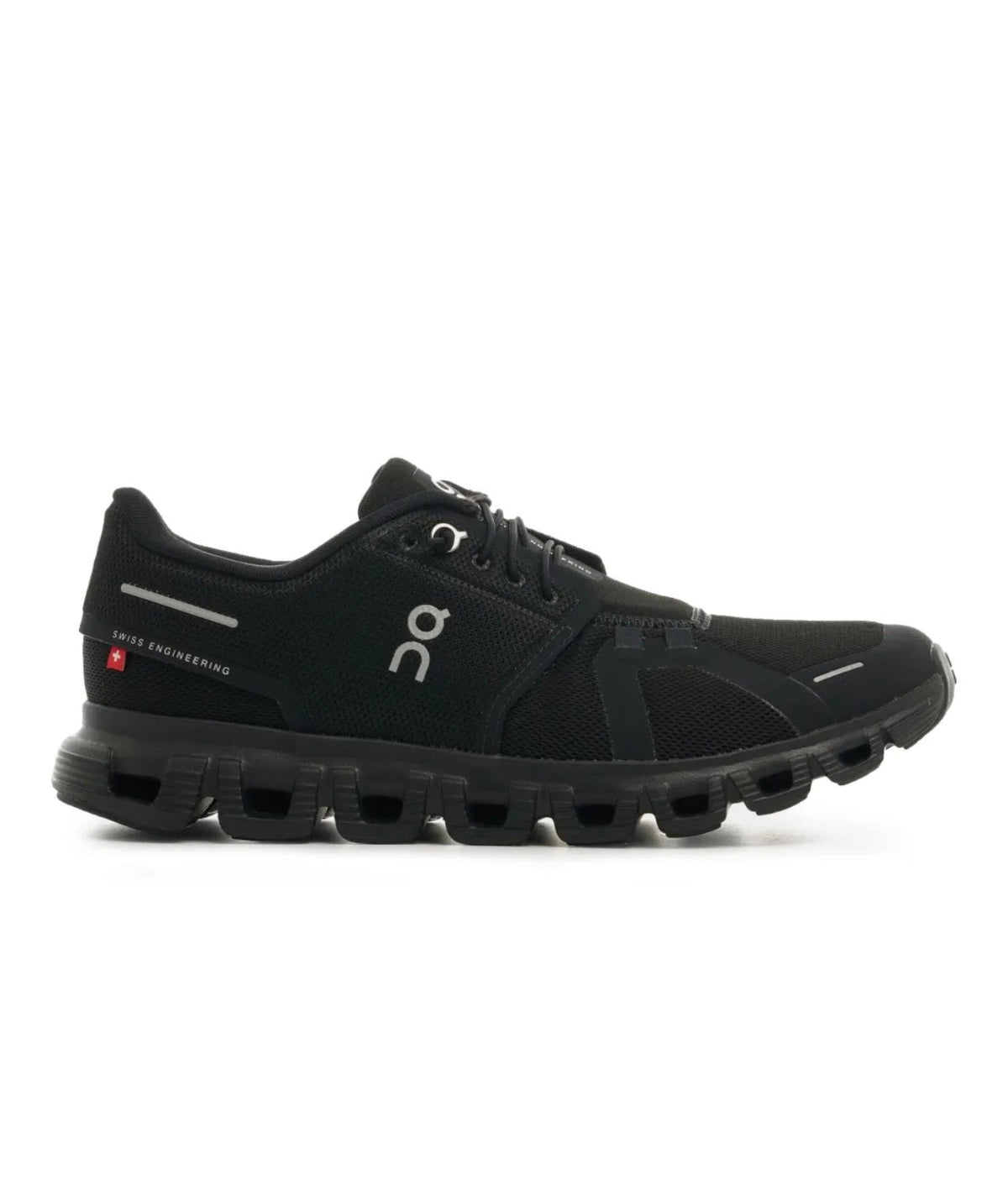 On Cloud 5.0 Triple Black - high-performance athletic footwear in Black with advanced cushioning