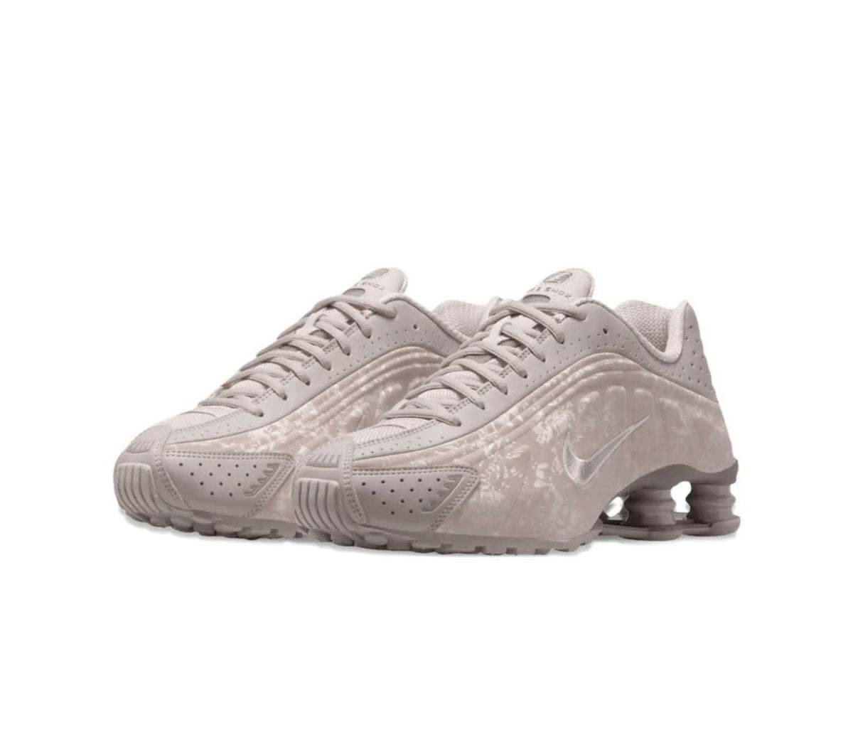 Nike Shox R4 Cream - high-performance athletic footwear with advanced cushioning