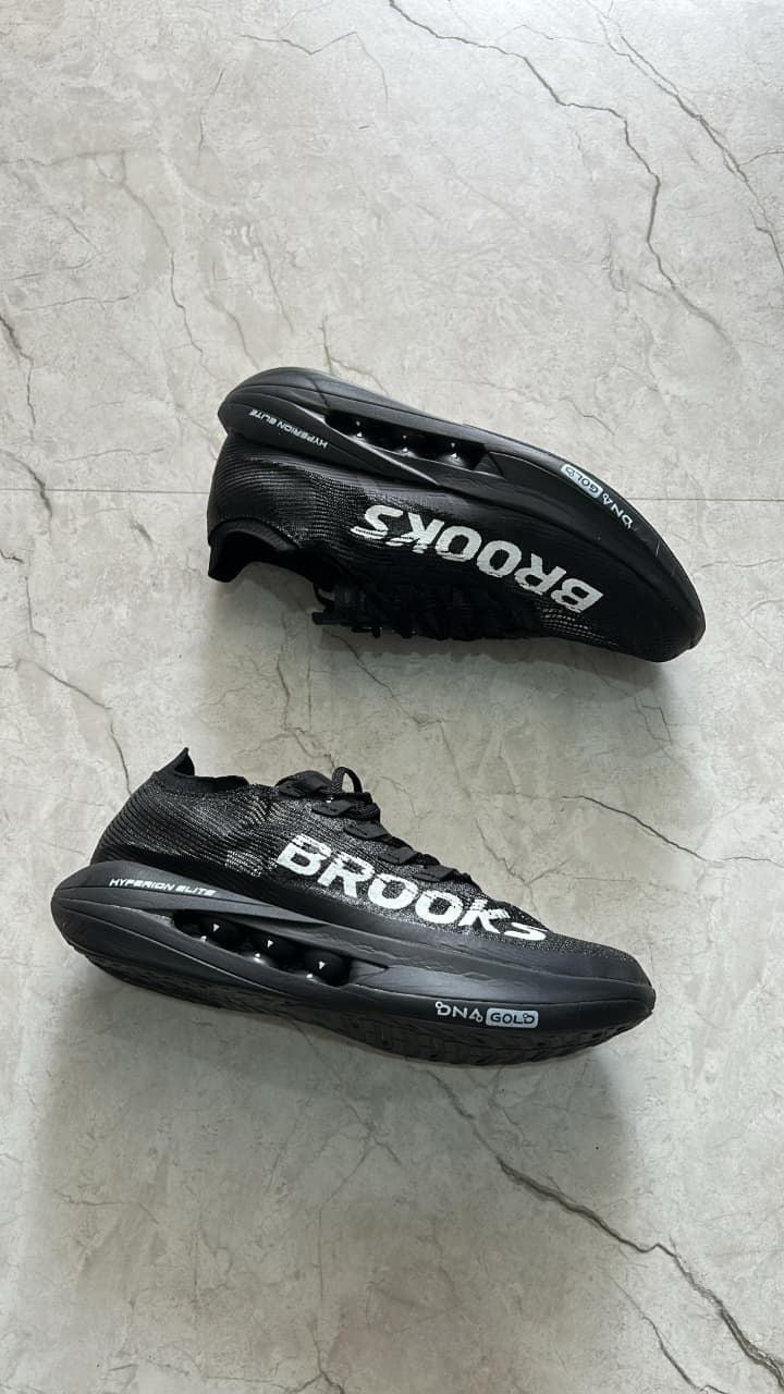 Brooks Hyperion Black