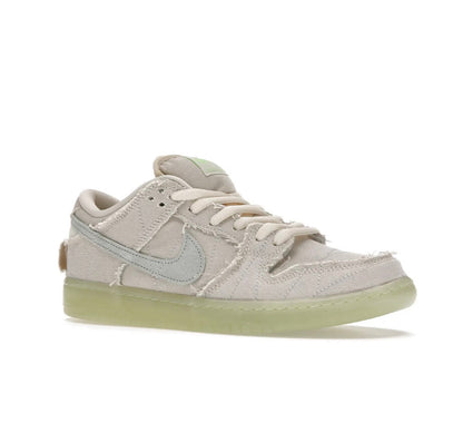 Dunk Low Mummy - high-performance athletic footwear with advanced cushioning