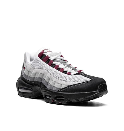 Nike air Vapormax 95?grey black - high-performance athletic footwear in Black with advanced cushioning