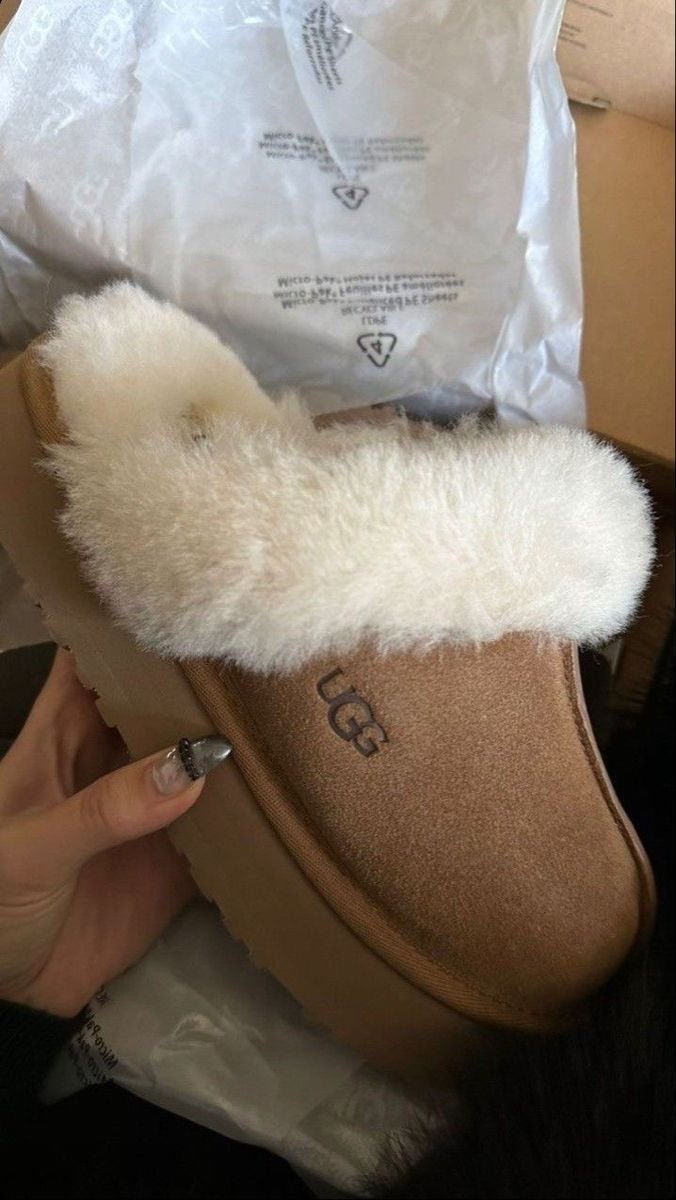 Ugg Disquette suede Slippers - Sneakers Club EU | Authentic Sneakers Online  Nike, Adidas, Jordan & More